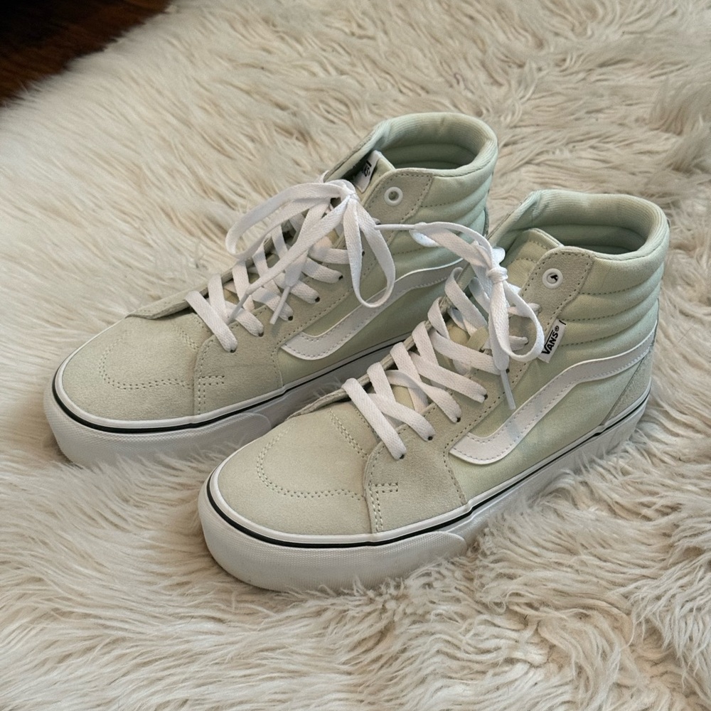 Vans Sk8-Hi High-Top Sneakers light green